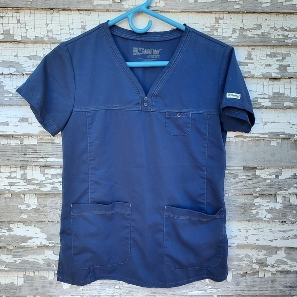🌟 Grey's Anatomy scrub top size small - Picture 1 of 4